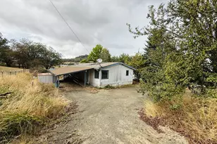 260 NE Darrell Ave, Winston, OR 97496 - Photo 1