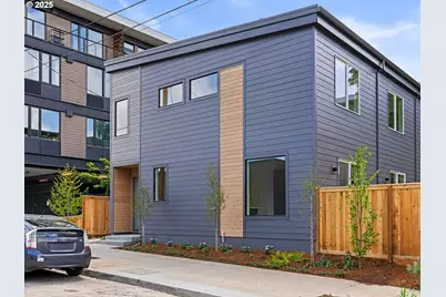 4960 SE Caruthers St #6, Portland, OR 97215 - Photo 1