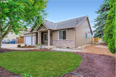 1080 Sage St, Silverton, OR 97381 - Photo 1