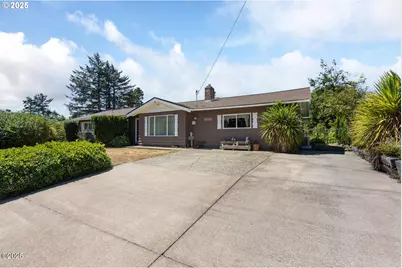 1011 NE Benton St, Newport, OR 97365 - Photo 1