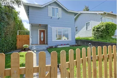 929 S 7th St, Coos Bay, OR 97420 - Photo 1