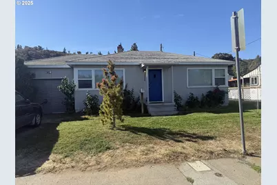 1606 W 10th St, The Dalles, OR 97058 - Photo 1