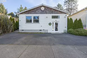 522 SE Neptune Ave, Lincoln City, OR 97367 - Photo 1