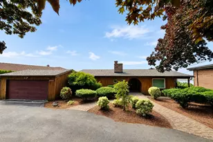 7213 SE Evergreen Hwy, Vancouver, WA 98664 - Photo 1