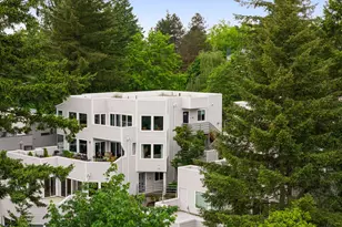 48 Eagle Crest Dr, Lake Oswego, OR 97035 - Photo 1