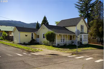 191 Hedrick Creek Ave, Drain, OR 97435 - Photo 1