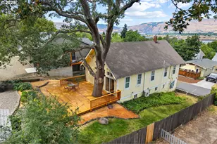 510 E 14th St, The Dalles, OR 97058 - Photo 1