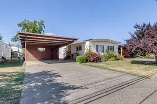 1535 NW 2nd St, McMinnville, OR 97128 - Photo 1