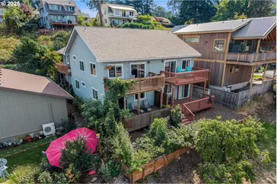 1804 Lincoln St #1, Hood River, OR 97031 - Photo 1