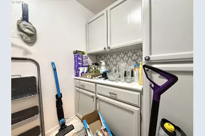 961 Helen Ln, Brookings, OR 97415 - Photo 17