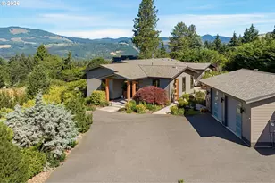 153 Palos Verdes, White Salmon, WA 98672 - Photo 1