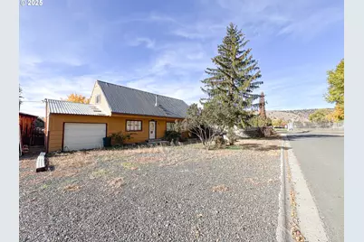 251 Council, Mount Vernon, OR 97865 - Photo 1