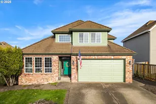 12021 SE Summer Pl, Clackamas, OR 97015 - Photo 1