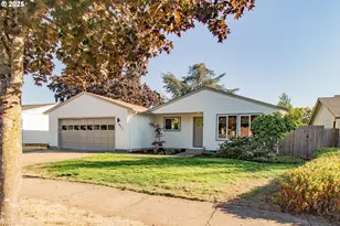 651 T St, Springfield, OR 97477 - Photo 1