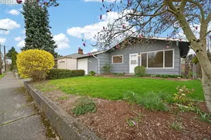 2304 SE 101st Ave, Portland, OR 97216 - Photo 1
