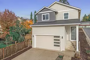 185 NW Mawrcrest Ave, Gresham, OR 97030 - Photo 1