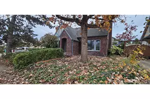 5836 NE Halsey St, Portland, OR 97213 - Photo 1