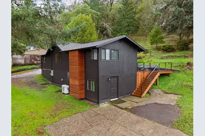 1303 SE Strong Ave, Roseburg, OR 97470 - Photo 1