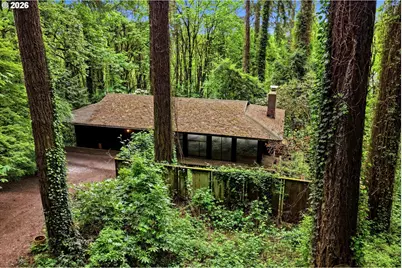10933 S Riverside Dr, Portland, OR 97219 - Photo 1
