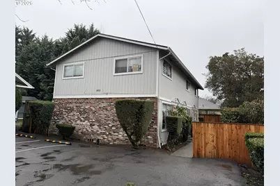 1822 SE Ash St, Portland, OR 97214 - Photo 1