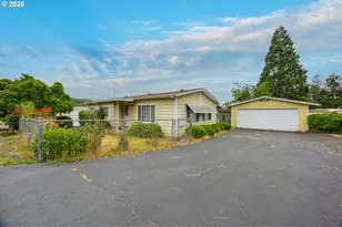 172 W Kristen Ct, Roseburg, OR 97471 - Photo 1