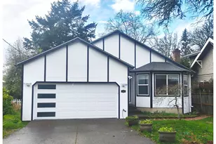 7321 SW 52nd Ave, Portland, OR 97219 - Photo 1