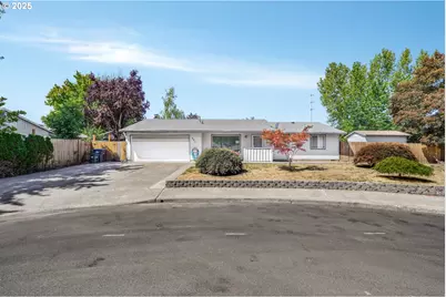 553 NE 40th Ave, Hillsboro, OR 97124 - Photo 1