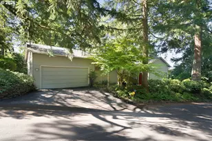 4242 SW Twombly Ave, Portland, OR 97239 - Photo 1