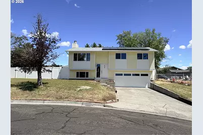 520 Patsy Ct, Hermiston, OR 97838 - Photo 1