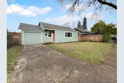 450 W Clarendon St, Gladstone, OR 97027 - Photo 1