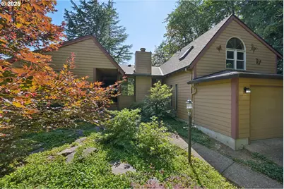 18194 Shady Hollow Way, West Linn, OR 97068 - Photo 1