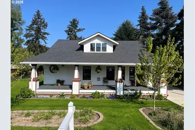 1638 N 2nd Ave, Kelso, WA 98626 - Photo 1