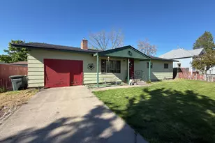 1303 W Ave, La Grande, OR 97850 - Photo 1