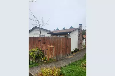 316 W 30th St, Vancouver, WA 98660 - Photo 1