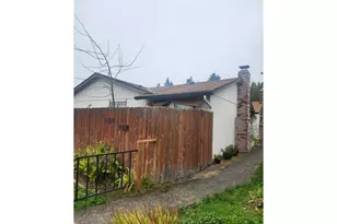 316 W 30th St, Vancouver, WA 98660 - Photo 1