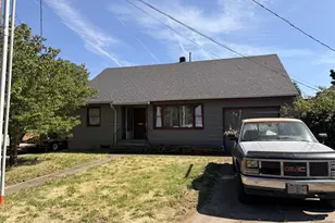1005 Hull St, Hood River, OR 97031 - Photo 1