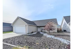 2810 Athens Ct, La Grande, OR 97850 - Photo 1