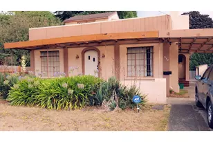 1172 Hemlock Ave, Coos Bay, OR 97420 - Photo 1