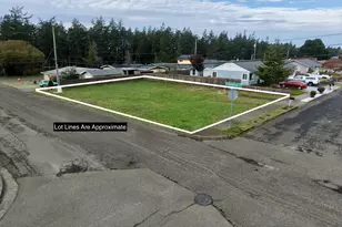 1796 Garfield St, North Bend, OR 97459 - Photo 1