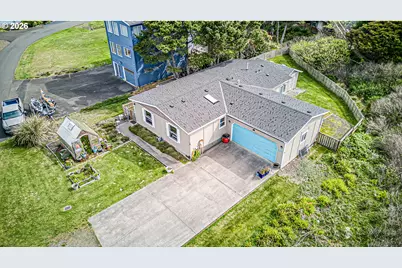 520 SW Cardinal St, Depoe Bay, OR 97341 - Photo 1