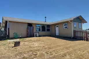 1487 N Dean St, Coquille, OR 97423 - Photo 1