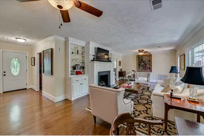 215 Barnard Avenue SE, Aiken, SC 29801 - Photo 5