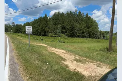 805 Columbia, Edgefield, SC 29824 - Photo 3