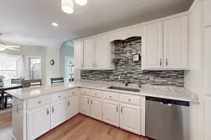 2256 Club Dr, Aiken, SC 29803 - Photo 9