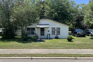 19897 Solomon Blatt Ave, Blackville, SC 29817 - Photo 1