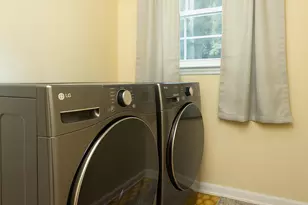 237 Wigfall St, Edgefield, SC 29824 - Photo 17