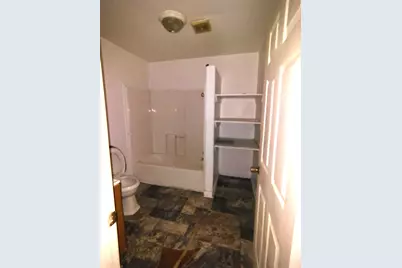 305 Bayview Circle, Hartsville, SC 29550 - Photo 7