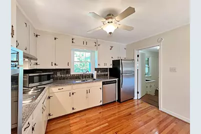 101 Parkwood Drive, Williston, SC 29853 - Photo 9