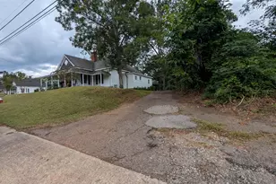 414 Penn St, Edgefield, SC 29824 - Photo 39