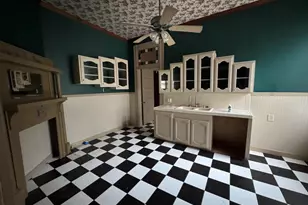 329 W Railroad Ave, Batesburg-Leesville, SC 29006 - Photo 5